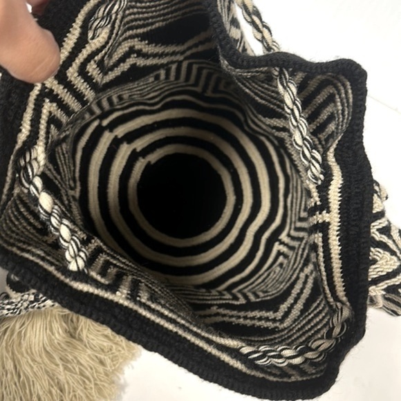 THE BIKINI ROOM Black and White Bohemia Bag - Picture 5 of 13
